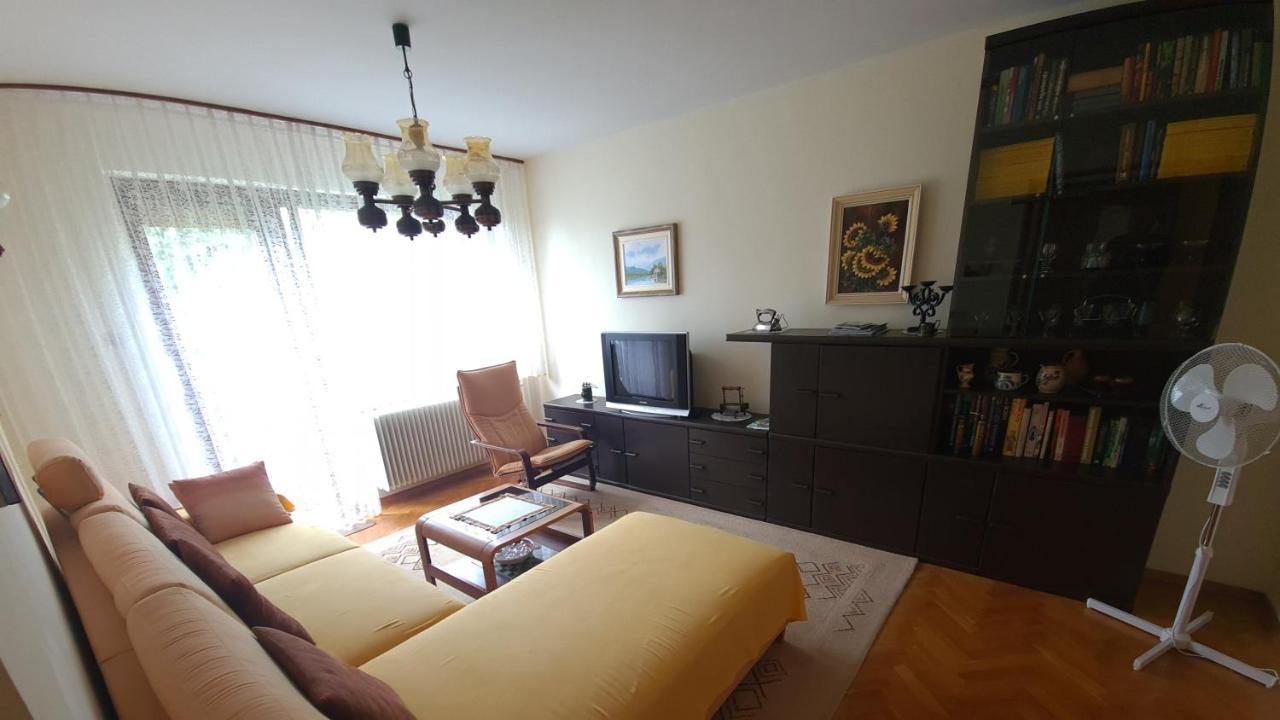 Apartment Ajdna Zirovnica Zewnętrze zdjęcie